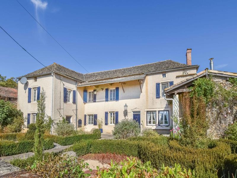 House for sale in ST CHRISTOPHE Tarn Stunning interiors in this