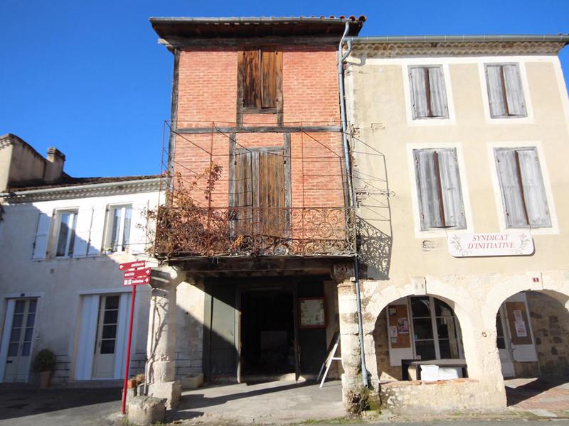 House for sale in SOS Lot et Garonne A threestorey property, with
