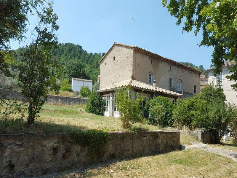Barn for sale in LES MAGES Gard Vast old silk farm building with