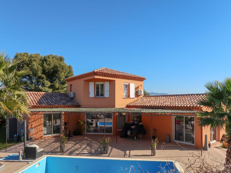 Maison à vendre en PACA - Var SIX FOURS LES PLAGES Villa moderne avec