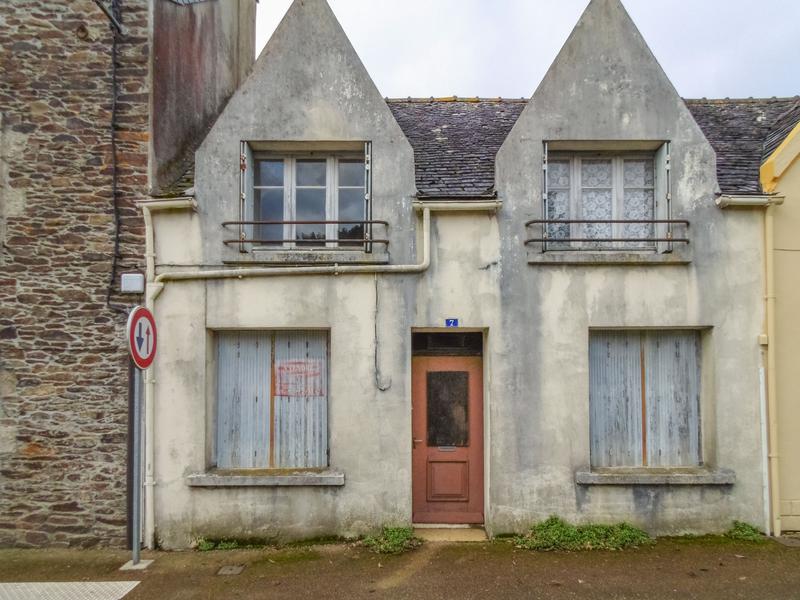 Maison à vendre en Bretagne Finistere ST SAUVEUR Maison à finir de restaurer au coeur du