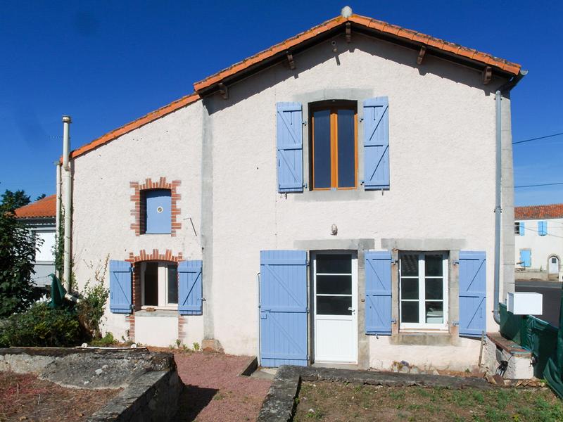 House for sale in ARGENTON LES VALLEES Deux Sevres Doubledelight