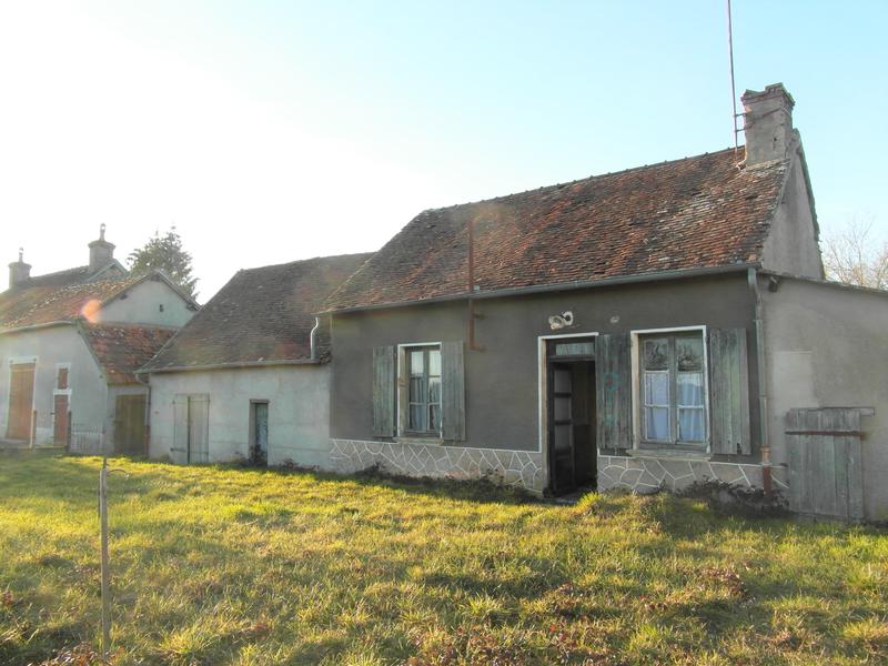Maison à vendre en Bourgogne Nievre LUZY Dans une petite village se trouve cette ancienne