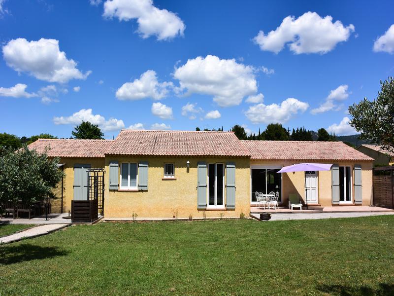 Maison à vendre en PACA Var AUPS Belle maison de 5 chambres avec