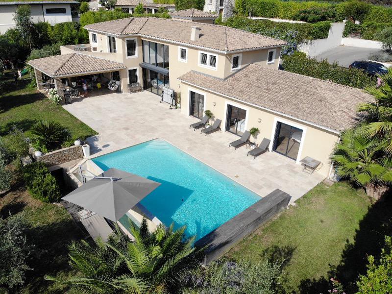 Maison à vendre en PACA Alpes Maritimes LA COLLE SUR LOUP Magnifique villa contemporaine 260