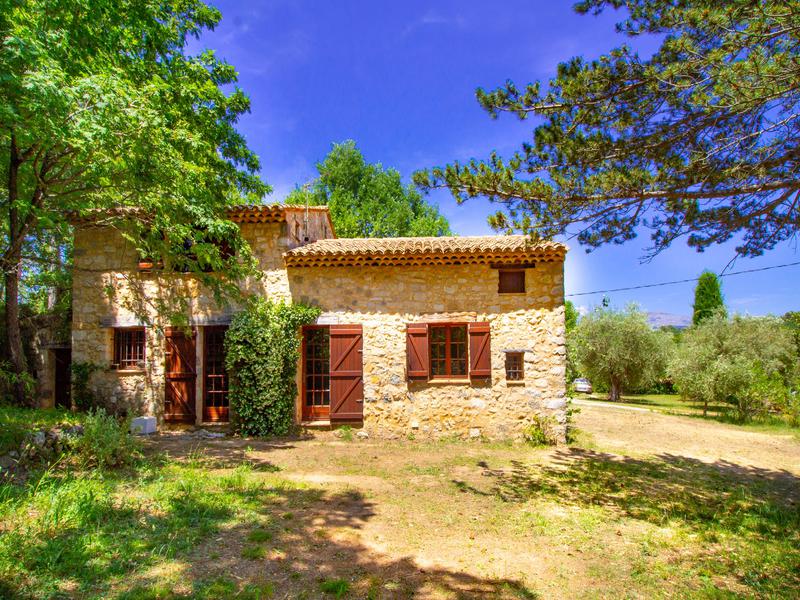 Maison à vendre en PACA Var MONTAUROUX RARE ! charmante maison en