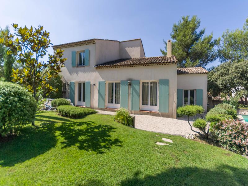 House for sale in DOMAINE DU PONT ROYAL Bouches du Rhone Stunning