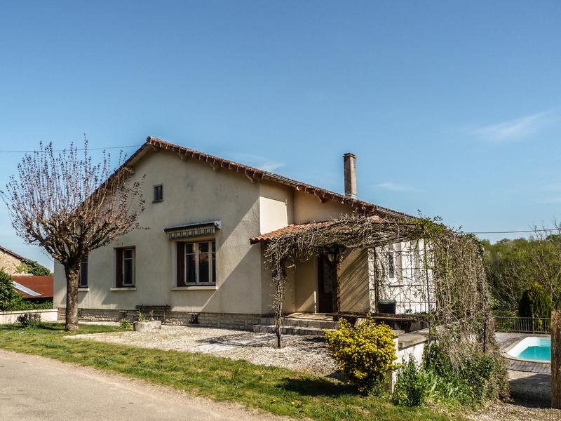 Maison à vendre en Poitou Charentes Charente CHAMPAGNE MOUTON Belle
