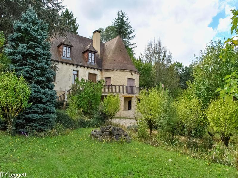 Maison à vendre en Aquitaine Dordogne LE BUISSON DE CADOUIN Périgord