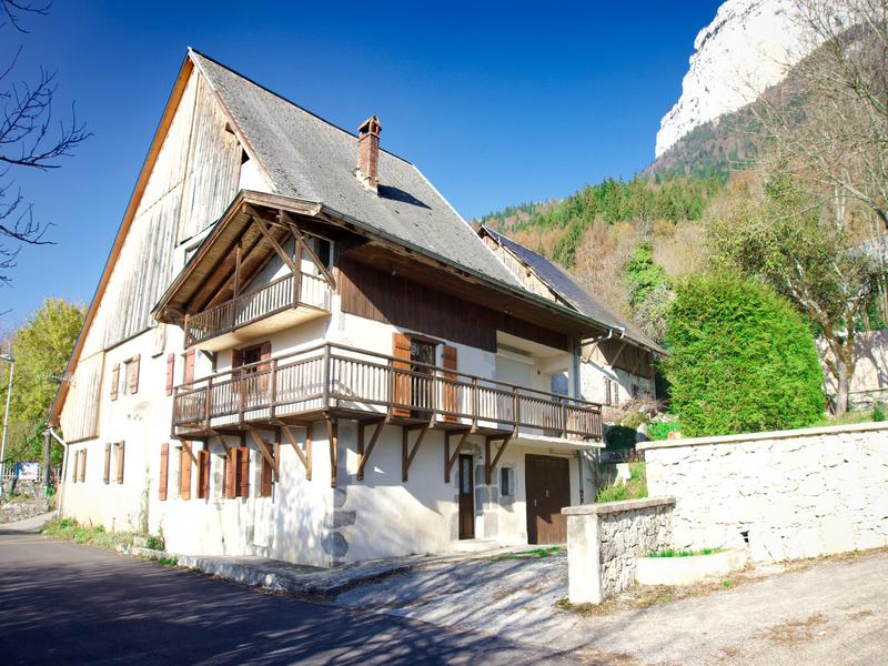 House for sale in ANNECY Haute Savoie For Sale close to Annecy