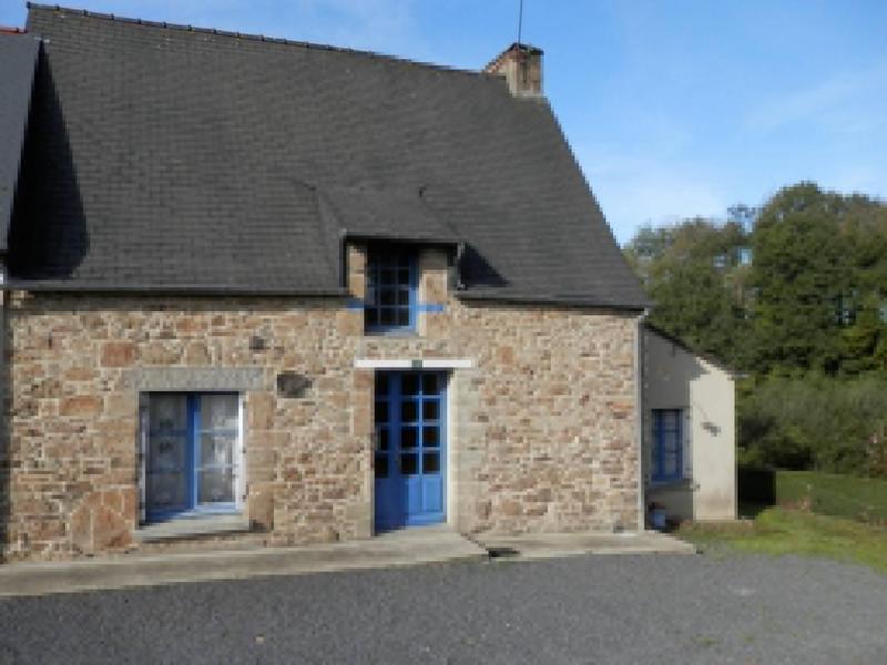 House for sale in Antrain IlleetVilaine 2 bed stone property 30