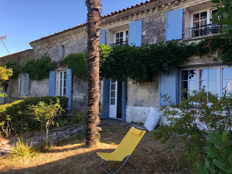 Maison à vendre en PoitouCharentes CharenteMaritime Mortagne Sur