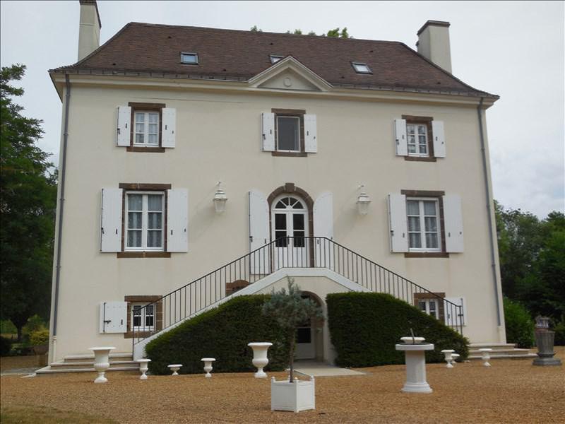 House for sale in Ruaudin Sarthe Stately 18th century bourgeois